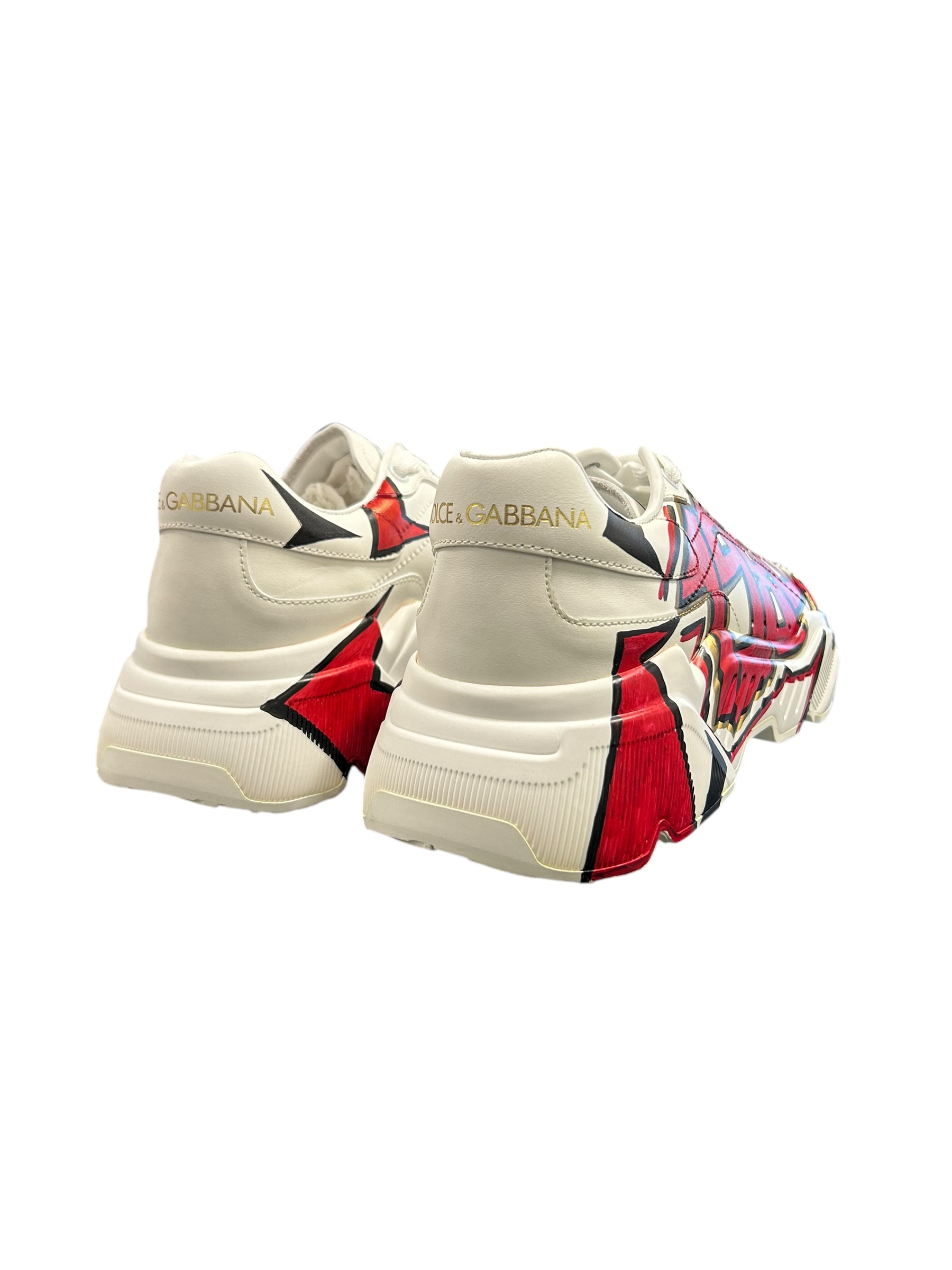 LOW-TOP SNEAKERS