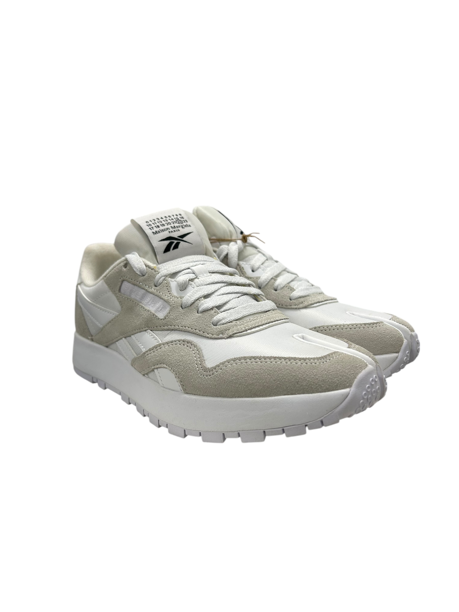 F Sneakers 375