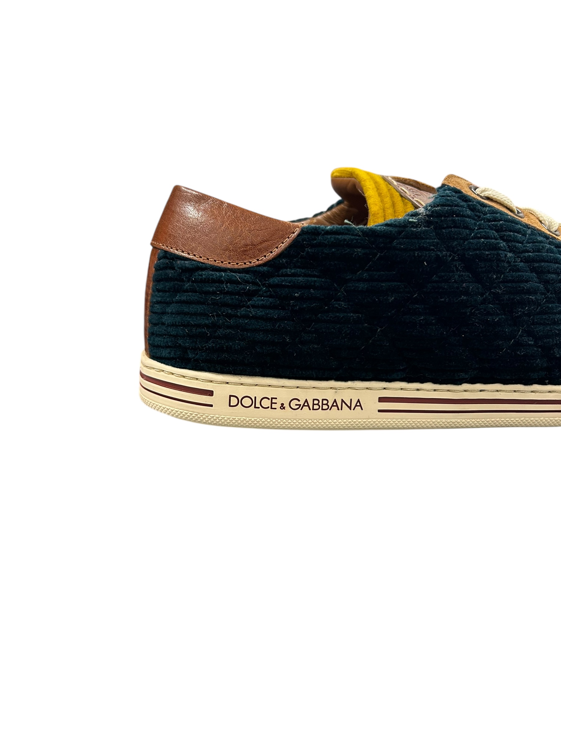 LOW-TOP SNEAKERS